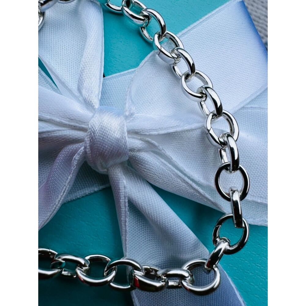 Tiffany & Co Oval Link Bracelet in Silver, 8 inch - Picture 3 of 6